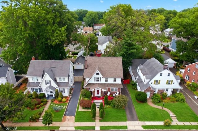 351 Griggs Ave, Teaneck Twp., NJ 07666