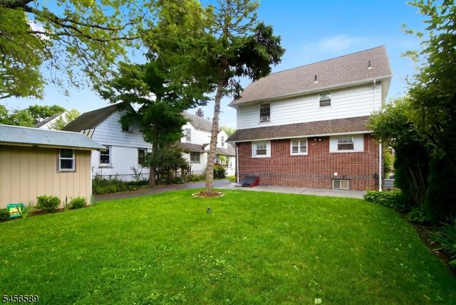 351 Griggs Ave, Teaneck Twp., NJ 07666