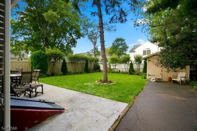 351 Griggs Ave, Teaneck Twp., NJ 07666