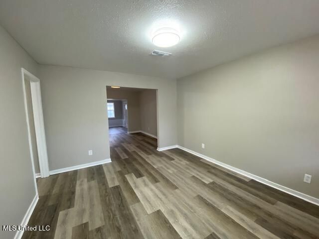 6500 Lancaster Boulevard, Ocean Springs, MS 39564