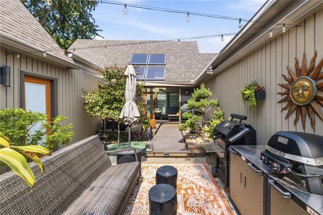 10115 LOWELL Avenue, Overland Park, KS 66212