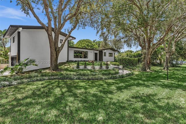 7920 SW 132nd St, Pinecrest, FL 33156