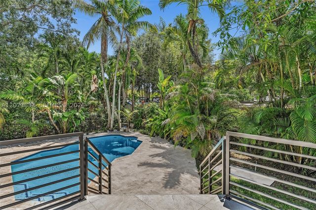 7920 SW 132nd St, Pinecrest, FL 33156
