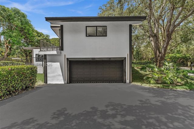 7920 SW 132nd St, Pinecrest, FL 33156