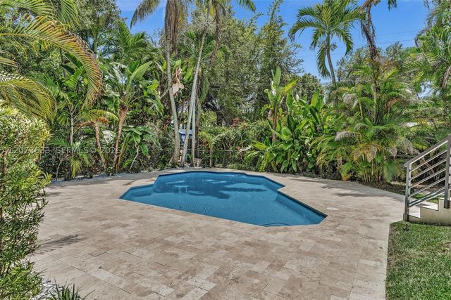 7920 SW 132nd St, Pinecrest, FL 33156