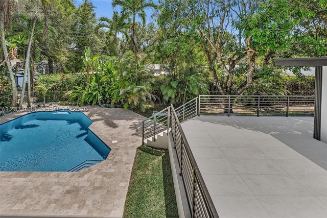 7920 SW 132nd St, Pinecrest, FL 33156