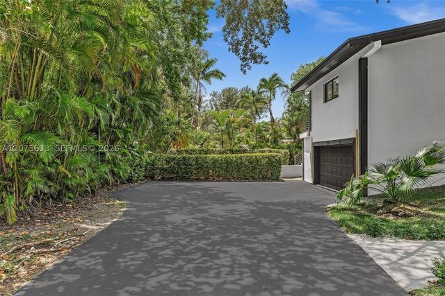 7920 SW 132nd St, Pinecrest, FL 33156
