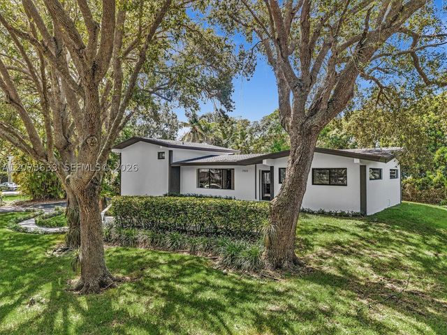 7920 SW 132nd St, Pinecrest, FL 33156