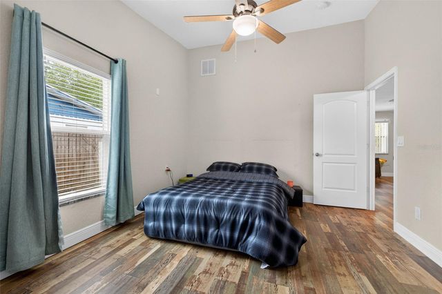 4245 78TH LANE N, St Petersburg, FL 33709