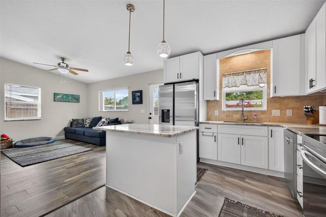 4245 78TH LANE N, St Petersburg, FL 33709