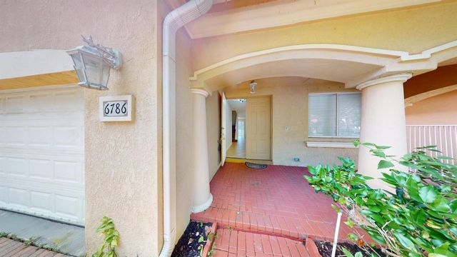 6786 Aliso Avenue, West Palm Beach, FL 33413