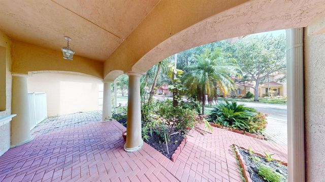 6786 Aliso Avenue, West Palm Beach, FL 33413