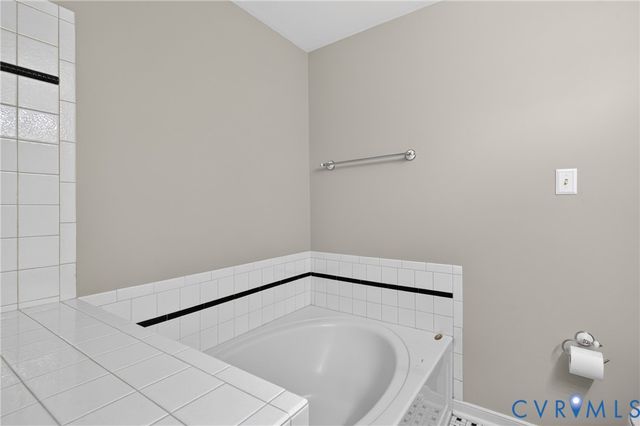 10001 Crystal Lake Ave, Henrico, VA 23059