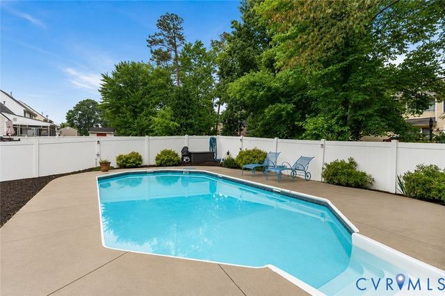 10001 Crystal Lake Ave, Henrico, VA 23059