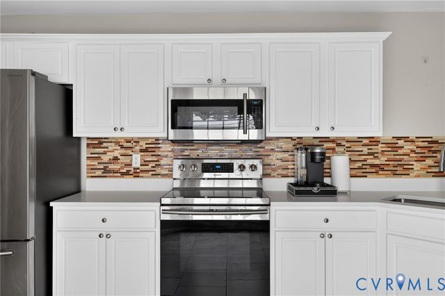 10001 Crystal Lake Ave, Henrico, VA 23059