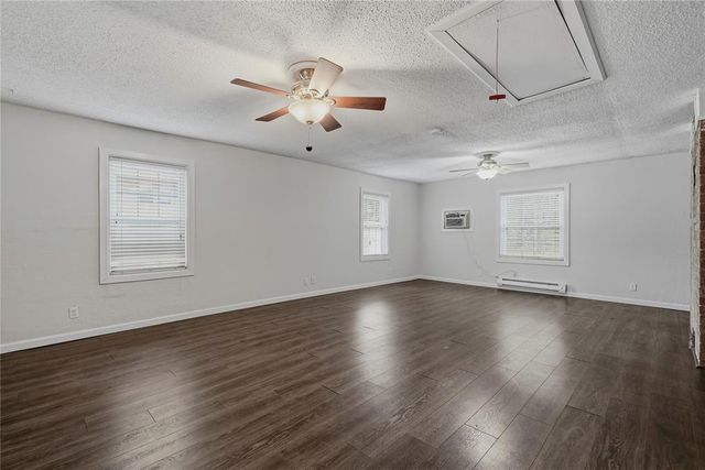 1701 Camelot Drive, Norman, OK 73069