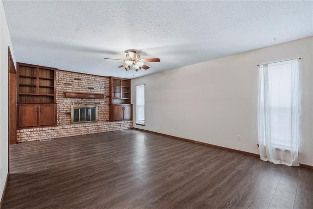 1701 Camelot Drive, Norman, OK 73069