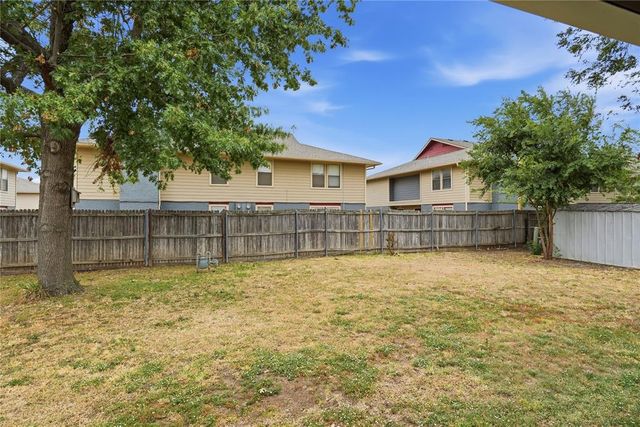 1701 Camelot Drive, Norman, OK 73069