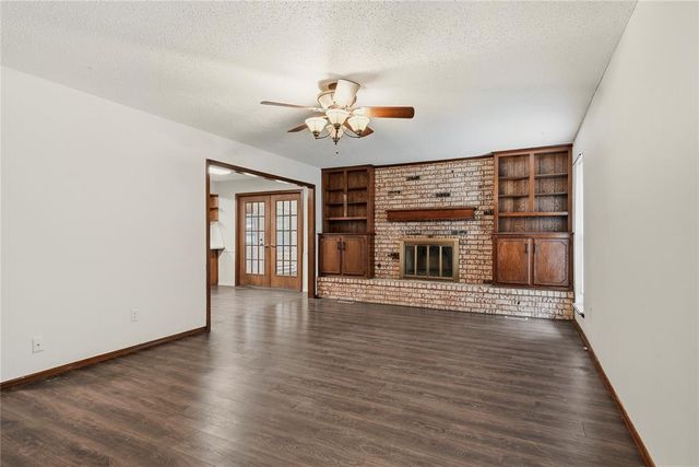 1701 Camelot Drive, Norman, OK 73069