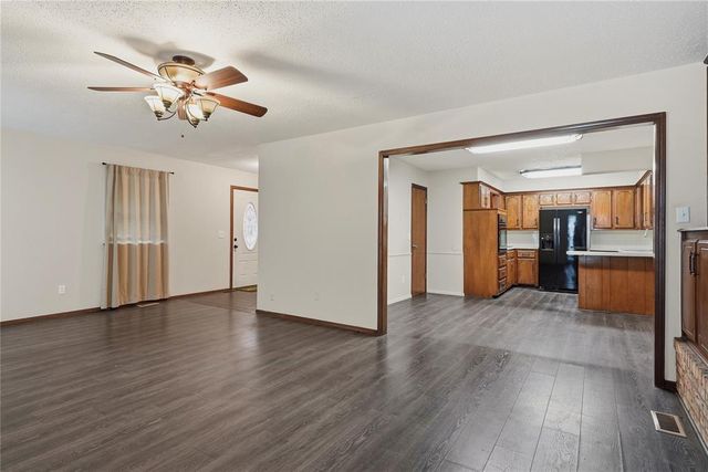 1701 Camelot Drive, Norman, OK 73069