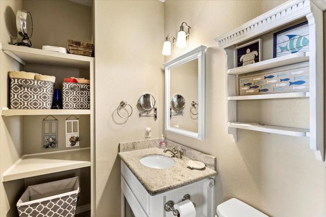 919 Eastview, Crystal Beach, TX 77650