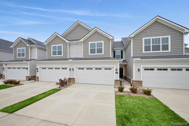 1905 Salt Springs Drive, Saline, MI 48176