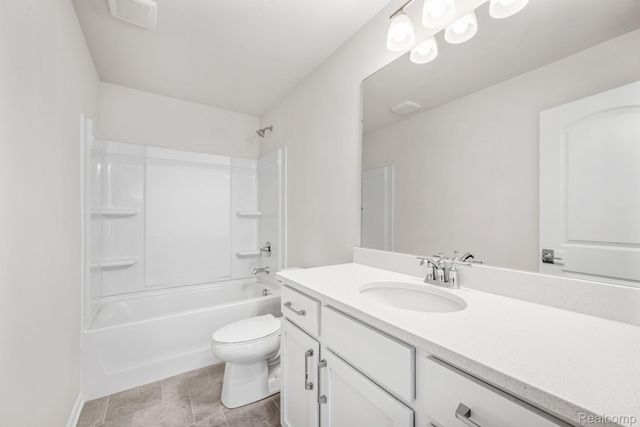 1905 Salt Springs Drive, Saline, MI 48176