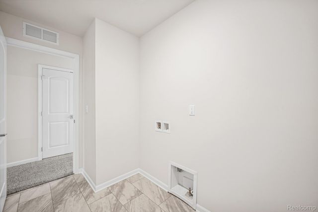 1905 Salt Springs Drive, Saline, MI 48176