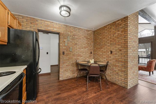 1630 Orchid Street, Waterford, MI 48328