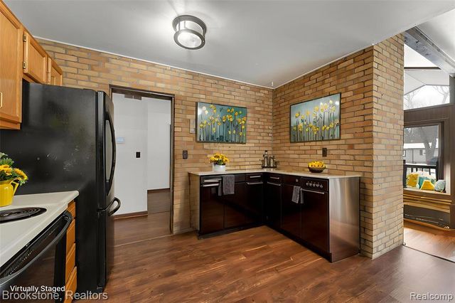 1630 Orchid Street, Waterford, MI 48328