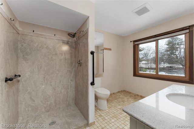 1630 Orchid Street, Waterford, MI 48328