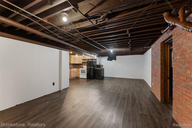 1630 Orchid Street, Waterford, MI 48328