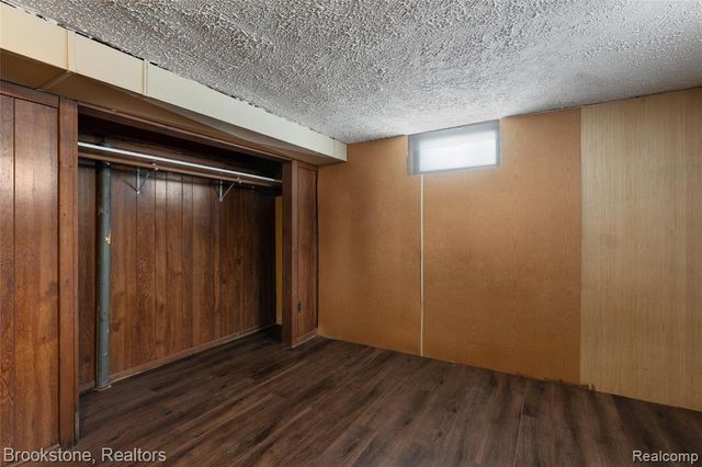 1630 Orchid Street, Waterford, MI 48328