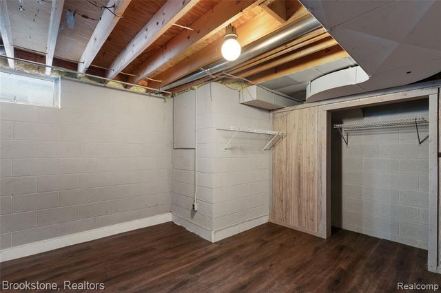 1630 Orchid Street, Waterford, MI 48328