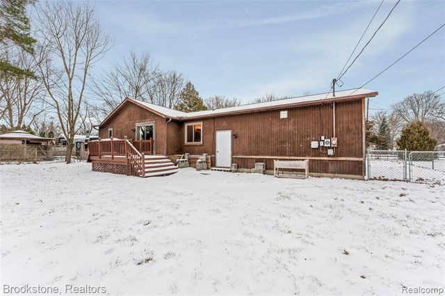 1630 Orchid Street, Waterford, MI 48328