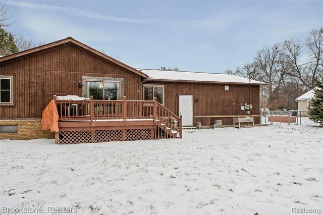 1630 Orchid Street, Waterford, MI 48328