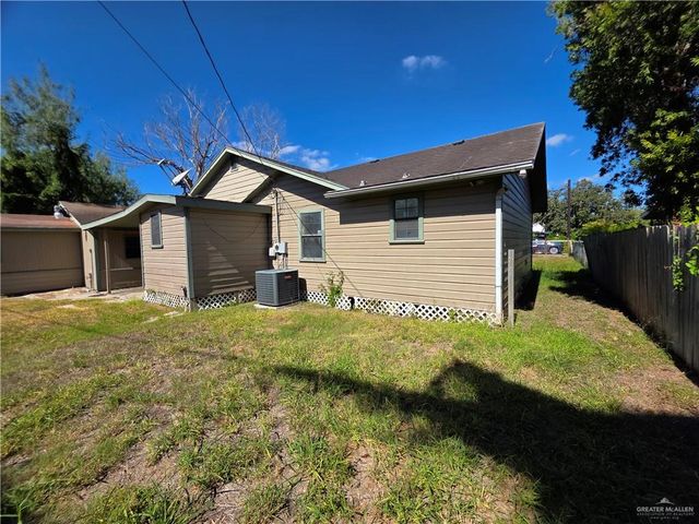 484 E Charles Avenue, Raymondville, TX 78580