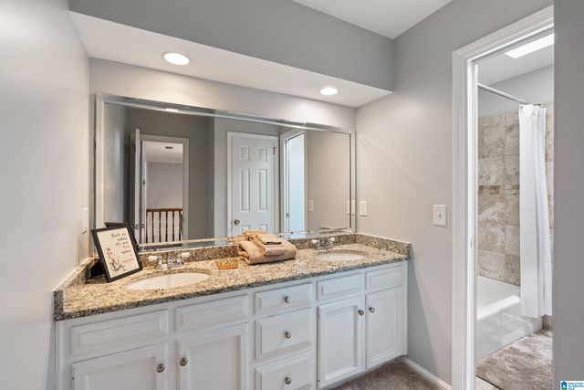 3137 CHESTNUT OAKS DRIVE, Hoover, AL 35244