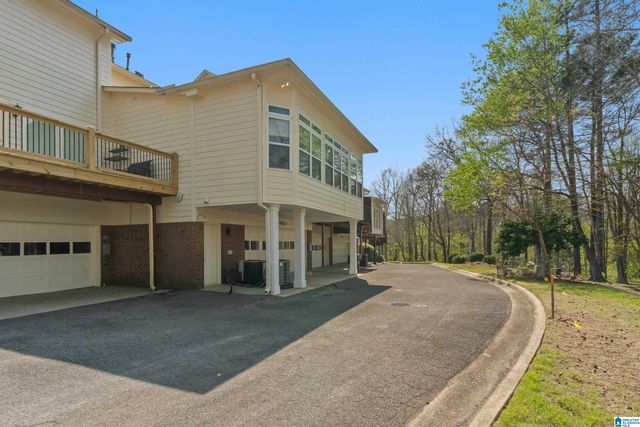 3137 CHESTNUT OAKS DRIVE, Hoover, AL 35244