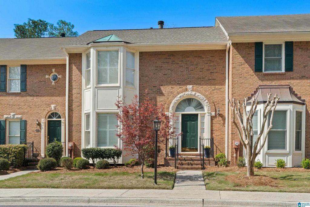 3137 CHESTNUT OAKS DRIVE, Hoover, AL 35244