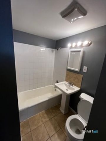 6 Hilltop Road, New Haven, CT 06515