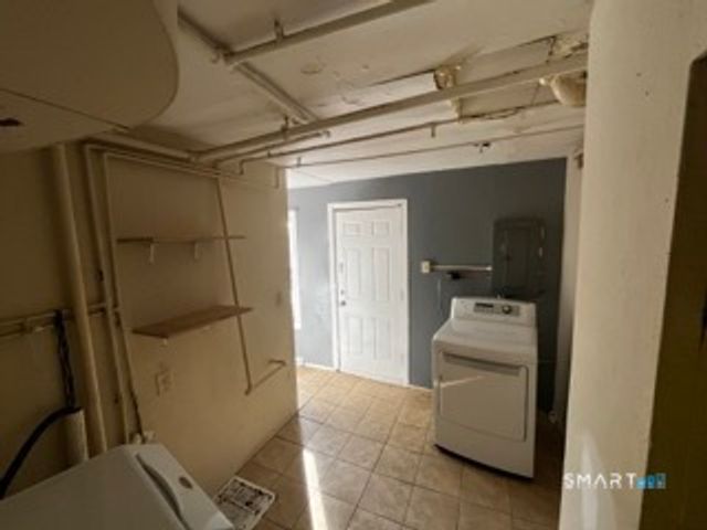 6 Hilltop Road, New Haven, CT 06515