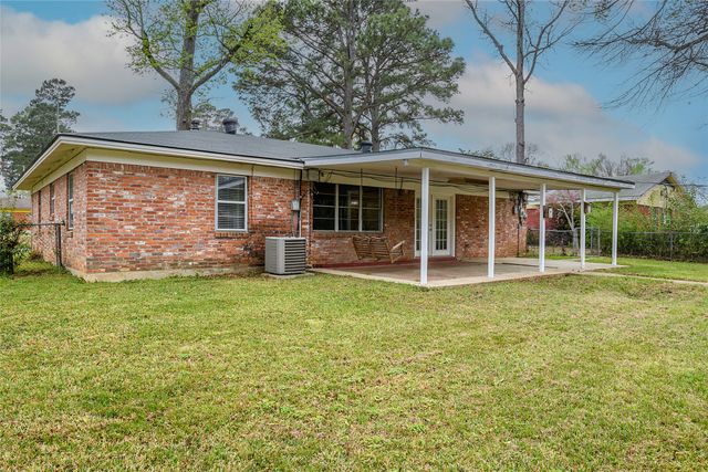 9013 Hilton Drive, Shreveport, LA 71118