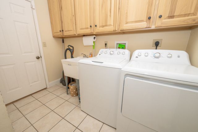 5605 Regal Ridge Drive, Burlington, KY 41005