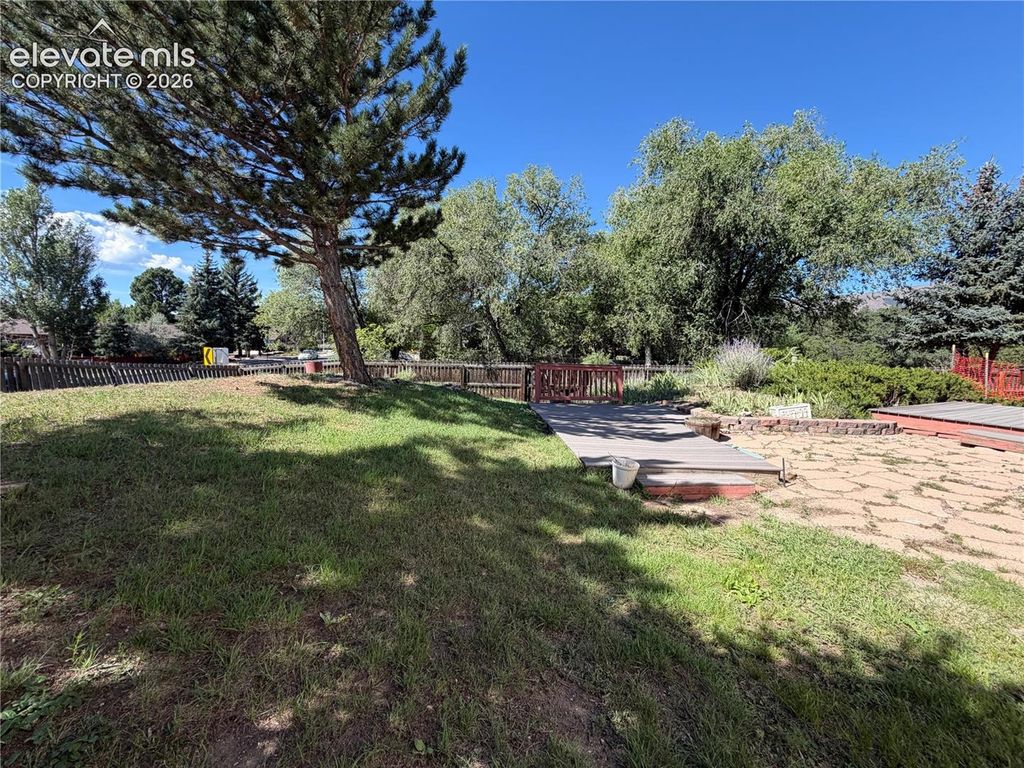 415 Allegheny Drive, Colorado Springs, CO 80919 — photo 3