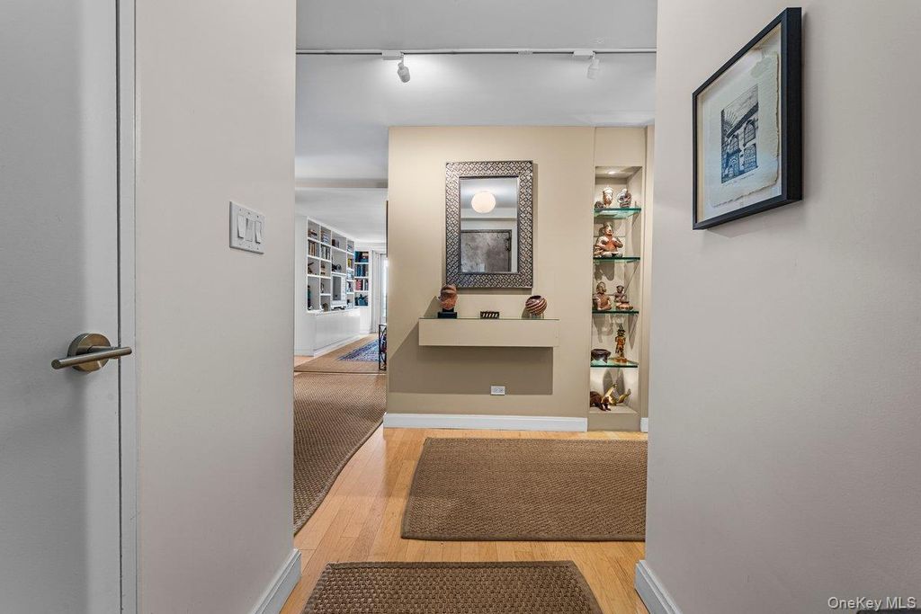 2575 Palisade Avenue 12AB, Bronx, NY 10463 — photo 2