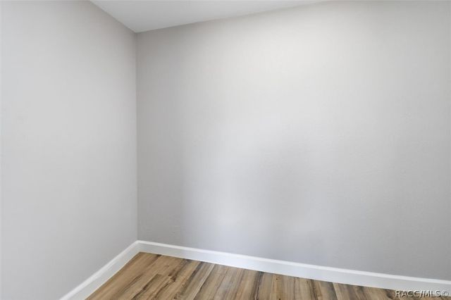 9560 N Parkwood Avenue, Dunnellon, FL 34433