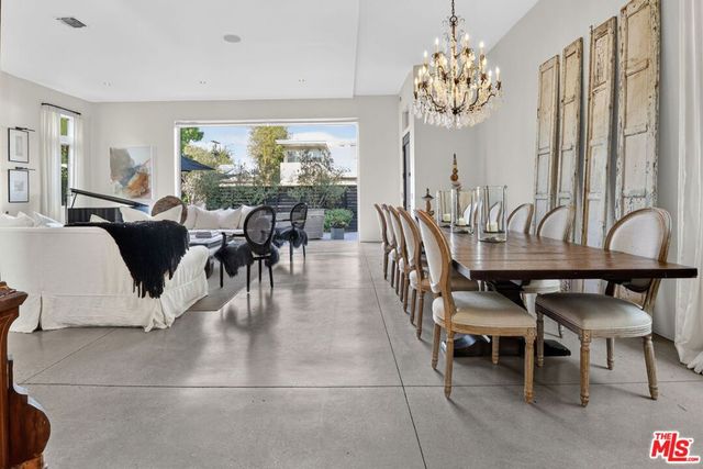 2425 Clement Avenue, Los Angeles, CA 90291