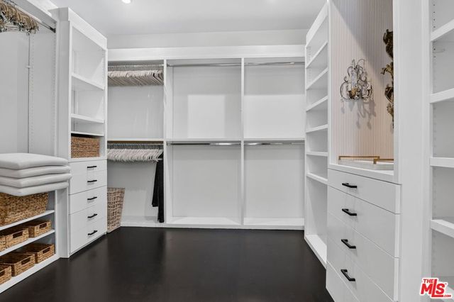 2425 Clement Avenue, Los Angeles, CA 90291