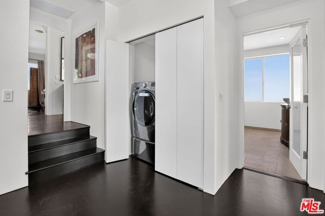 2425 Clement Avenue, Los Angeles, CA 90291